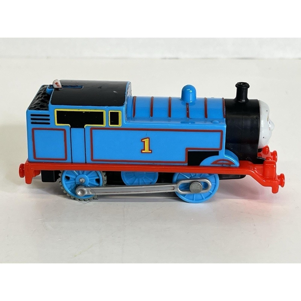 2013 THOMAS #1 - Trackmaster Motorized Engine Train - - Picture 1 of 6